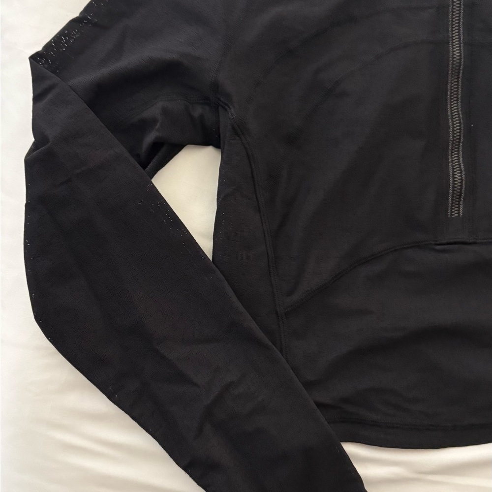 Lululemon Cropped Half Zip Jacket - image 2